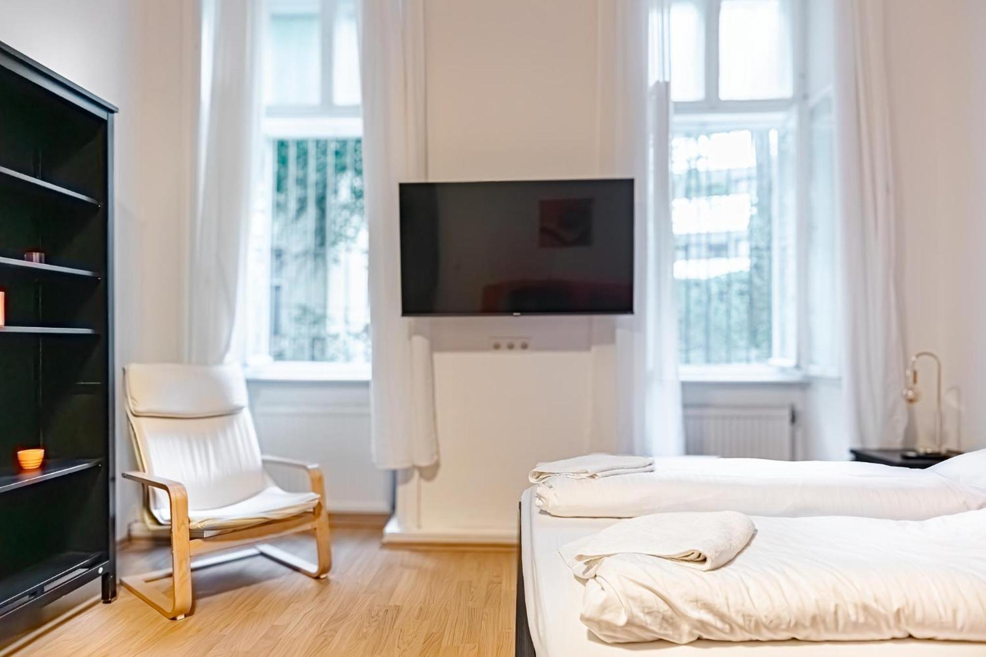 Chic Apartment - Very Central And Well Connected Wien Exteriör bild