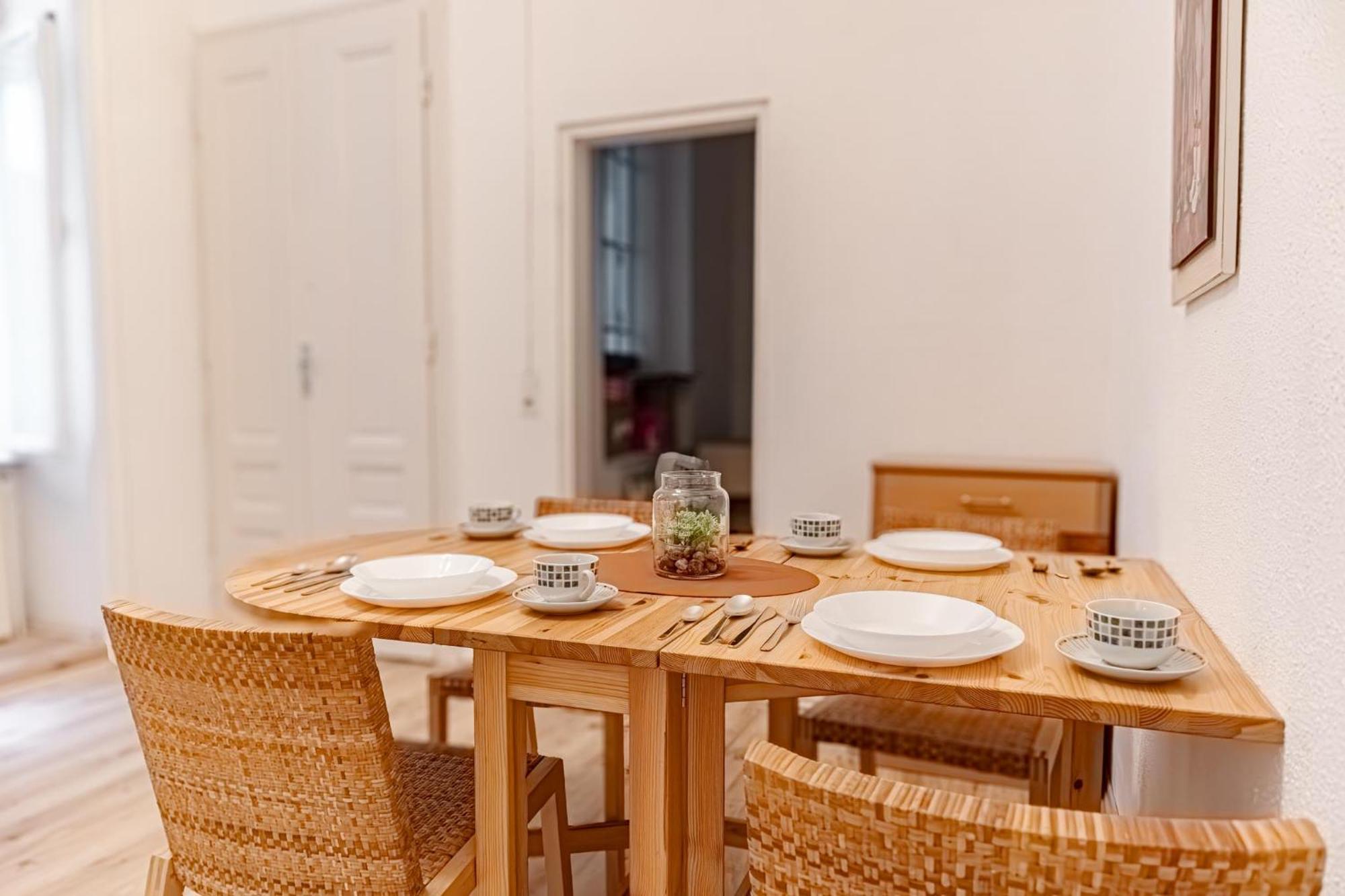 Chic Apartment - Very Central And Well Connected Wien Exteriör bild
